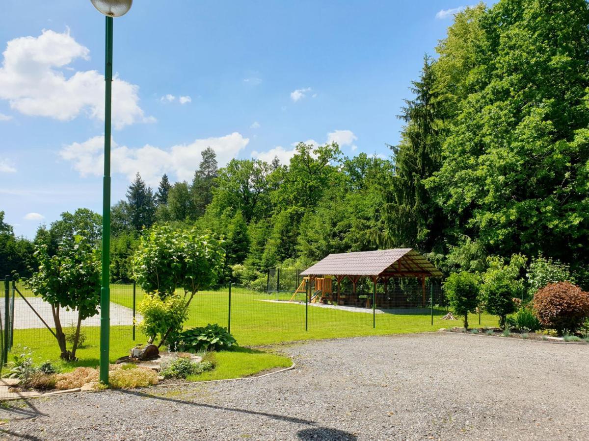 Penzion Prátr Třeboň Exteriér fotografie